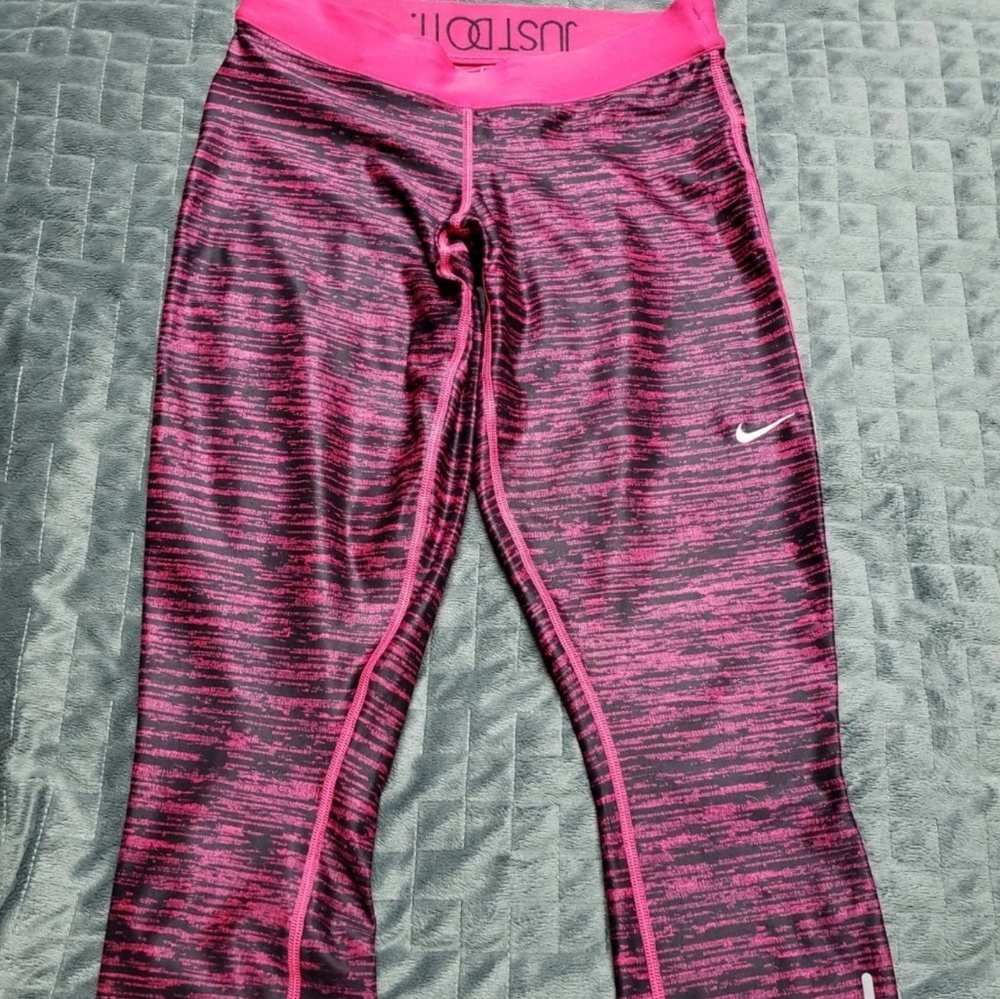 Nike Pro Pink Legging Size Small